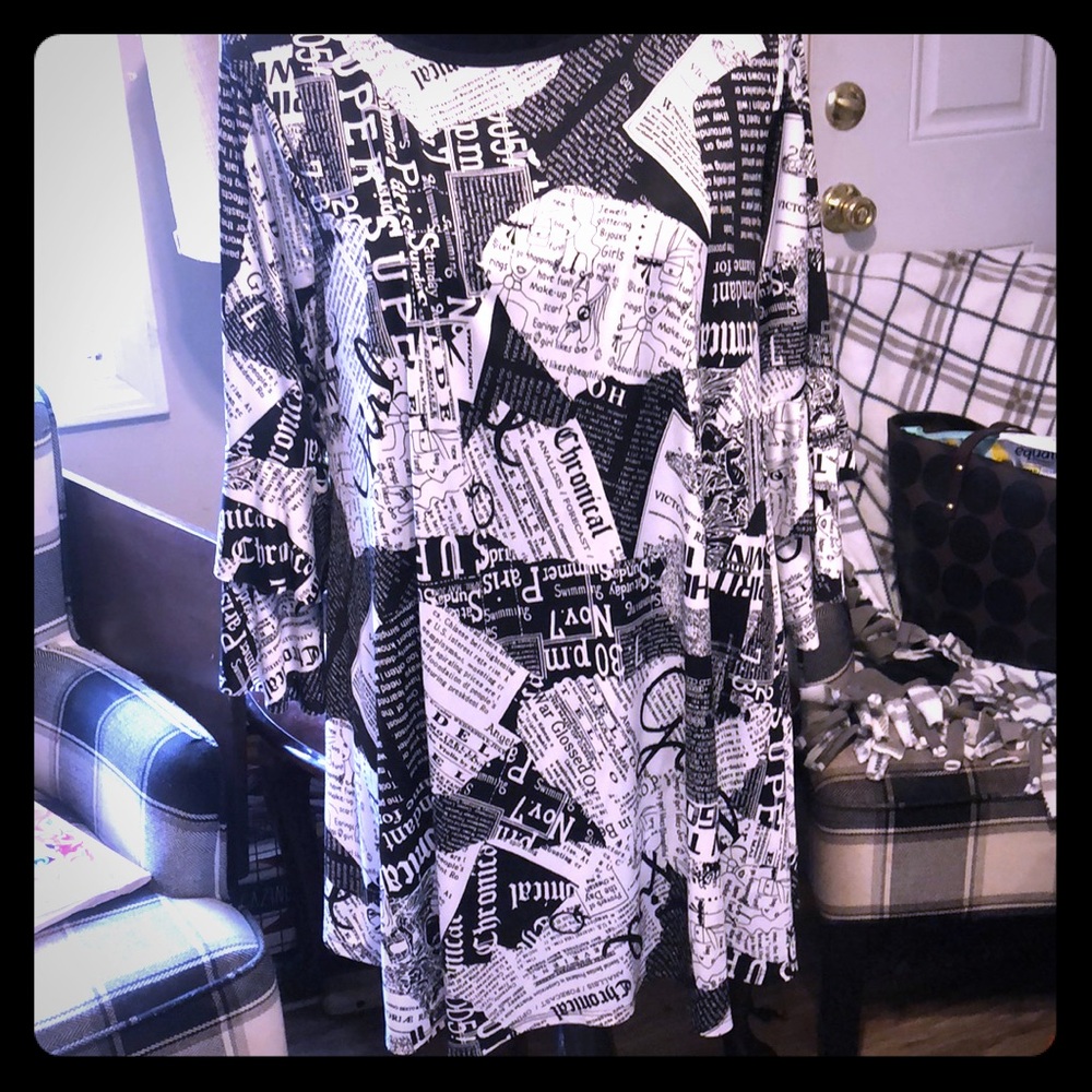 ZadieBs Layering Newspaper print Top